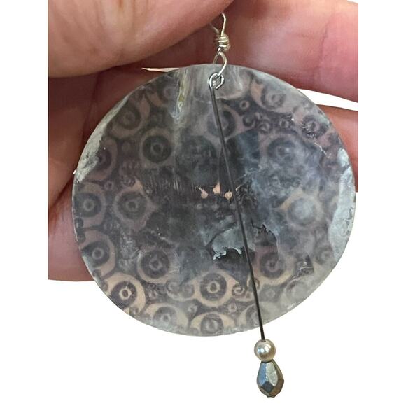 Capace Capiz Shell Vintage Earrings Pierce Drop Dangle Mandala White Black - Picture 4 of 5